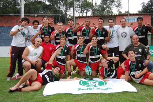 A Câmara Municipal de Jacareí homenageia os atletas do Jacareí Rugby que tiveram desempenho diferenciado/ Foto: Victor Andreoti / Jacareí Rugby